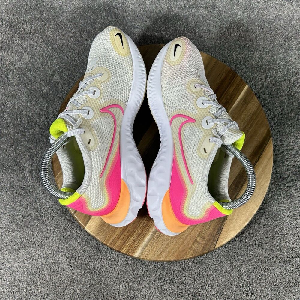Nike Renew Run CK6360-005 Women’s Size 7.5 White Athletic Running Shoes Used - Picture 8 of 12